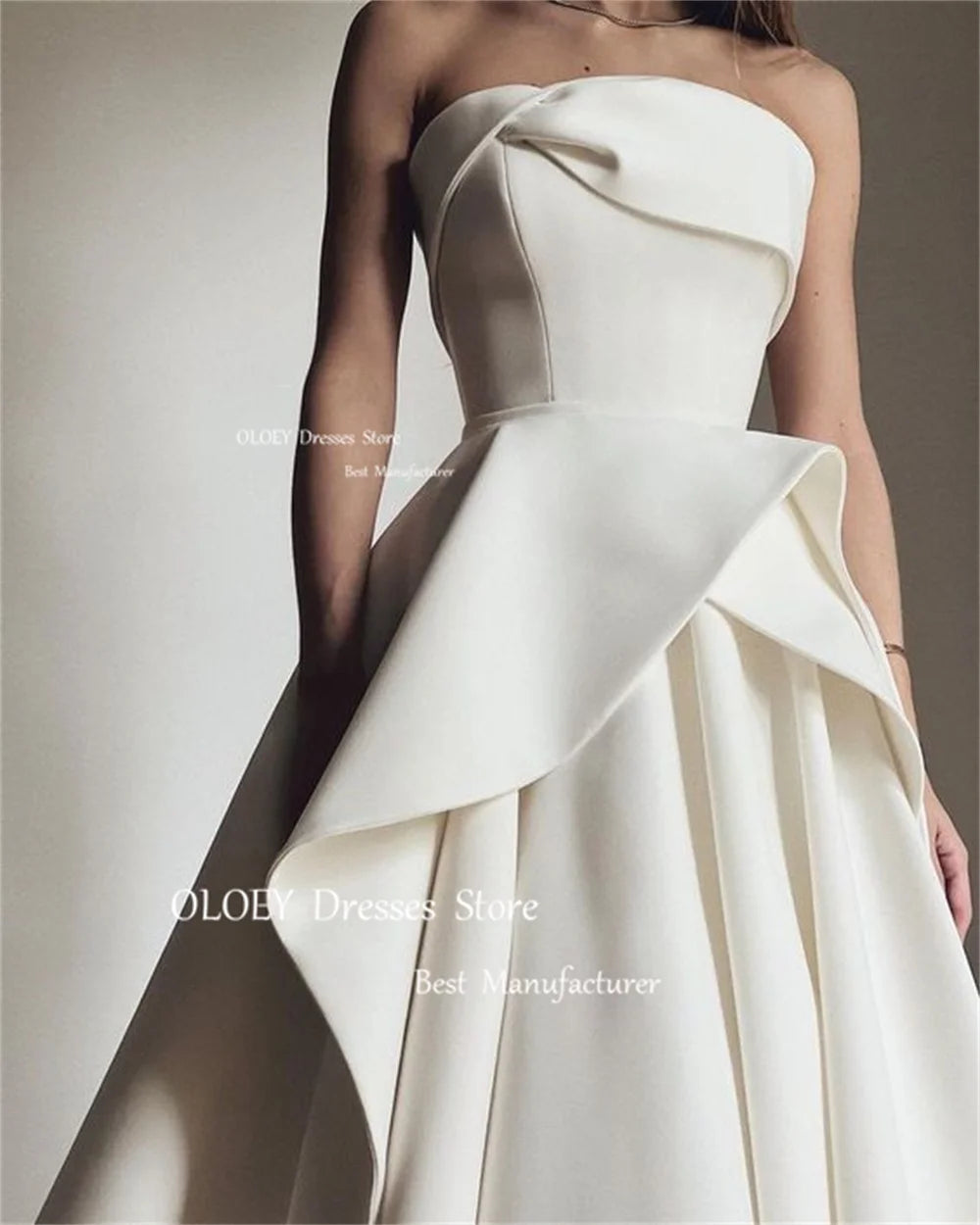 IVORY ELEGANCE STRAPLESS BRIDAL GOWN