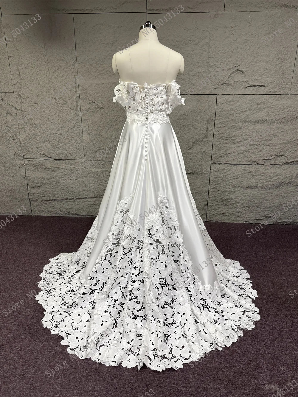CUSTOMIZED DETACHABLE SLEEVES A LINE WEDDING DRESS