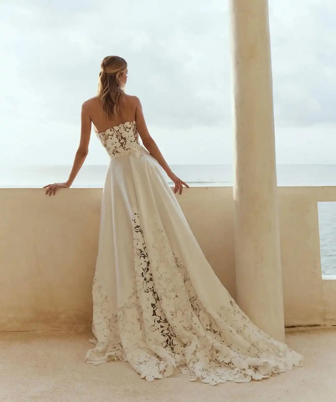 CUSTOMIZED DETACHABLE SLEEVES A LINE WEDDING DRESS