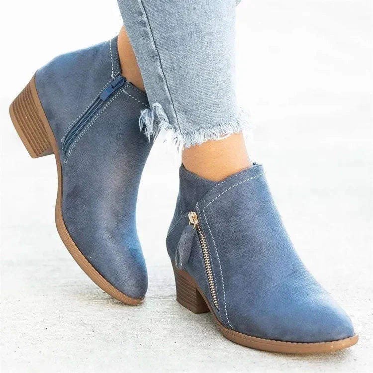 WOMEN'S CHELSEA HEELED BOOTS